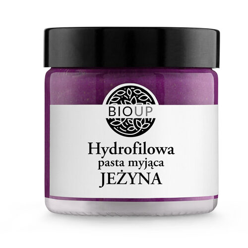 Hydrofilowa pasta myjąca Jeżyna – packshot pasty myjącej w słoiku, fioletowy kosmetyk, białe tło