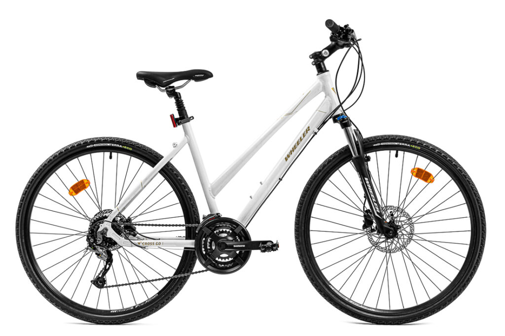 Packshot roweru do katalogu – czyste tło i wysoka czytelność konstrukcji